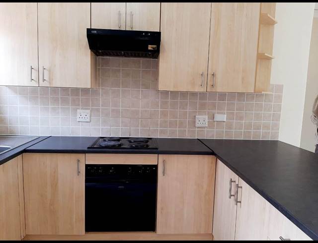 2 BEDROOM TOWNHOUSE RENTED IN WALMER HEIGHTS